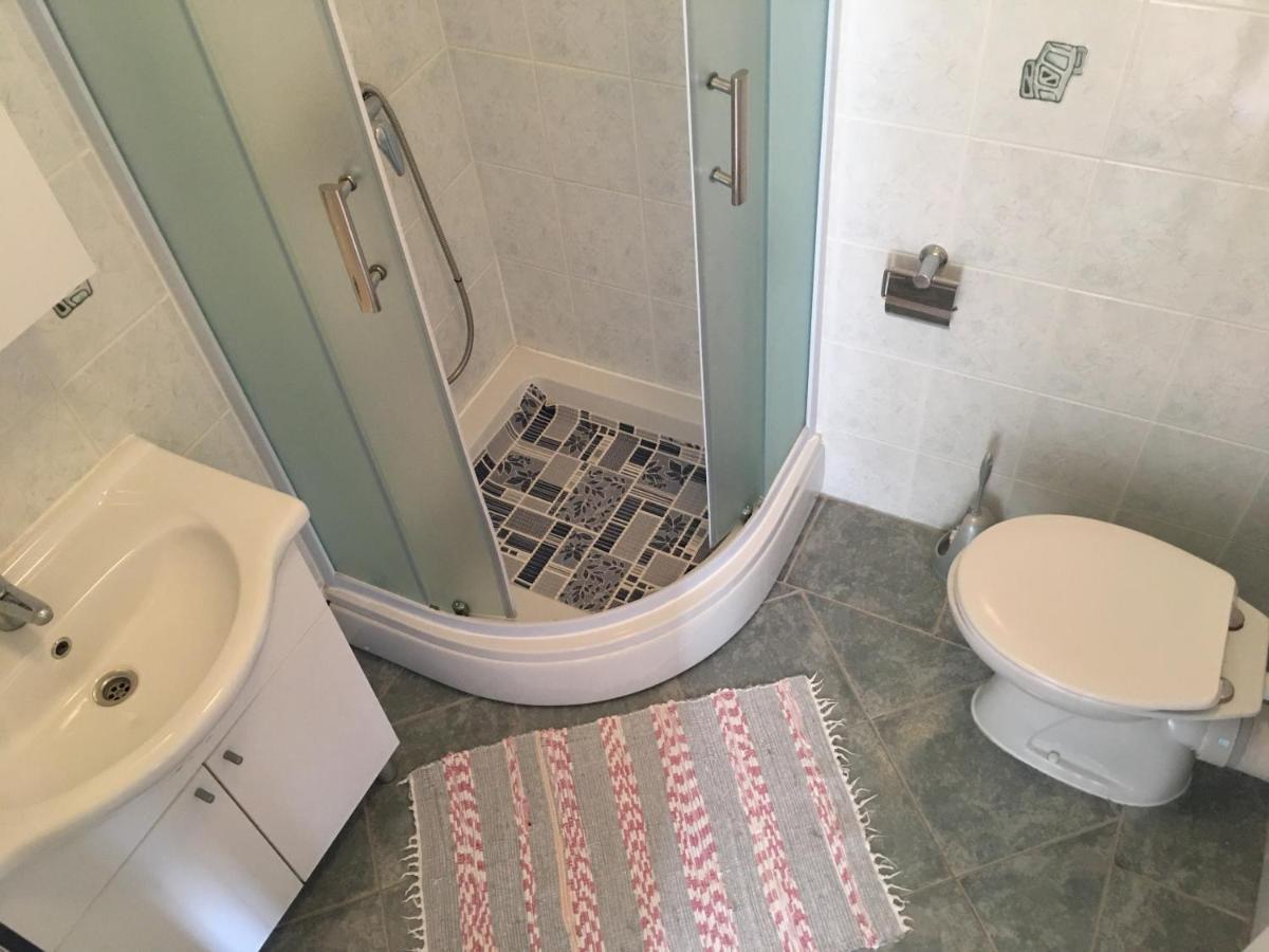 Francis Appartements Pakoštane Kültér fotó