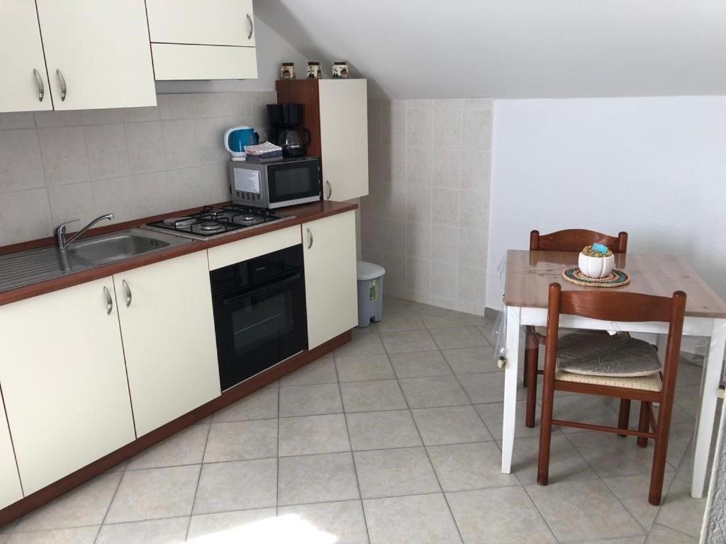 Francis Appartements Pakoštane Kültér fotó