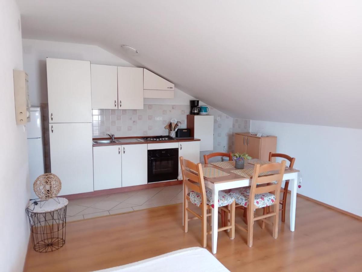 Francis Appartements Pakoštane Kültér fotó