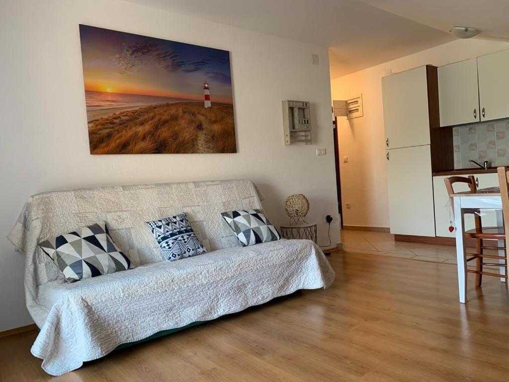 Francis Appartements Pakoštane Kültér fotó