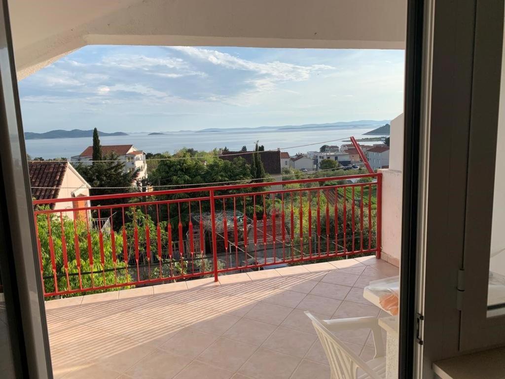 Francis Appartements Pakoštane Kültér fotó